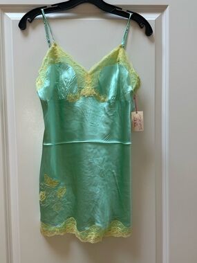 Gold Hawk 100% Silk Camisole Seafoam Green with Yellow Lace & Floral Embroidery